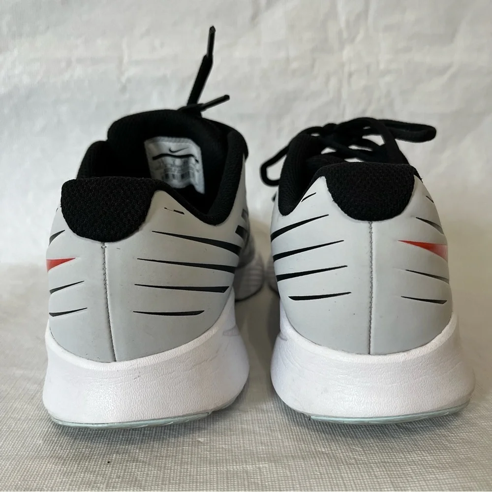 Nike AR0200-001 Sneakers